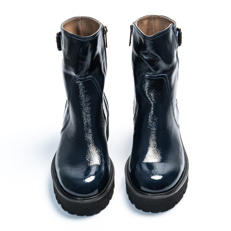 Via Mercanti M099 Ausilia – VIAMERCANTI