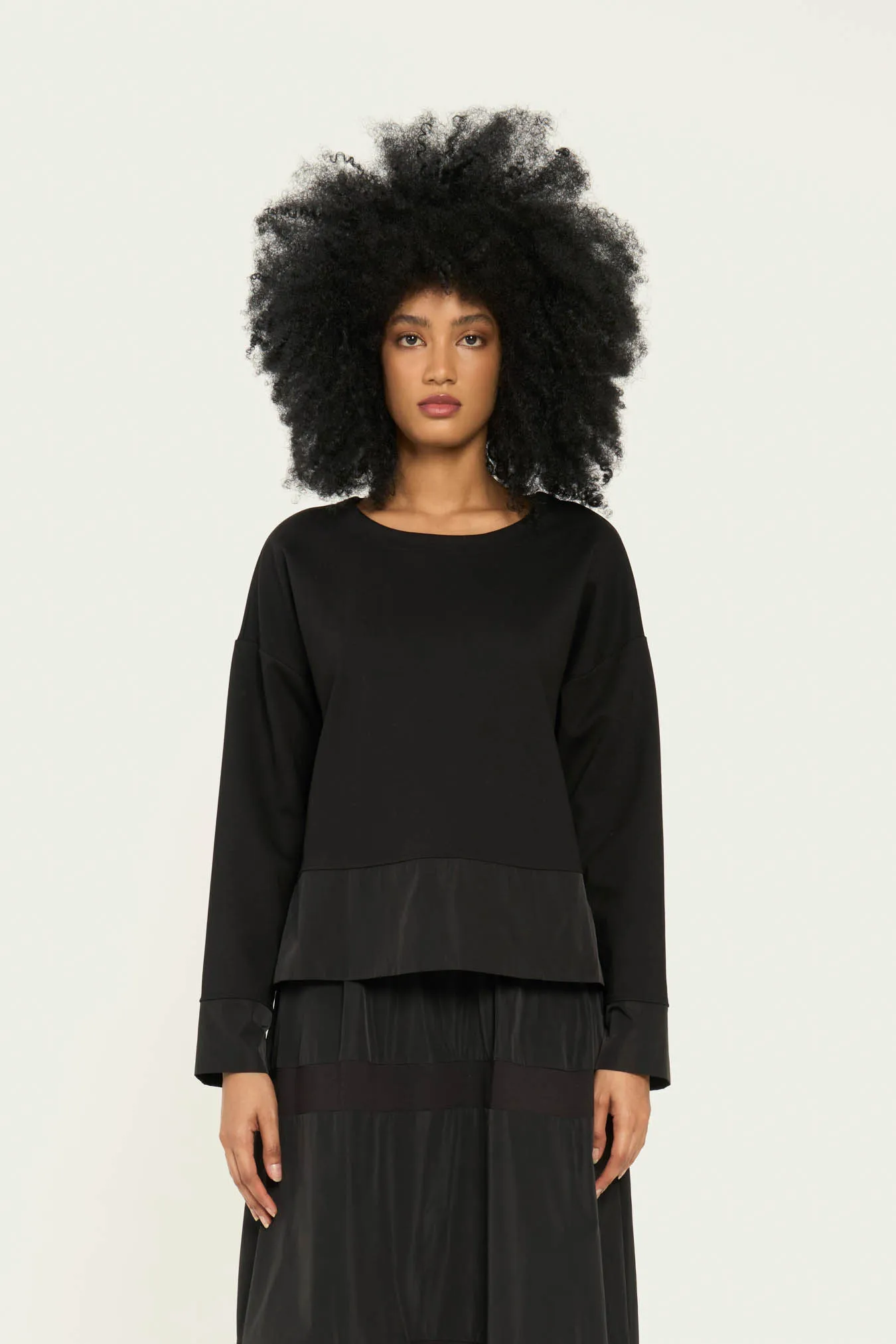 Vicario Cinque T-shirt Girocollo Svasata Manica Lunga Tamara