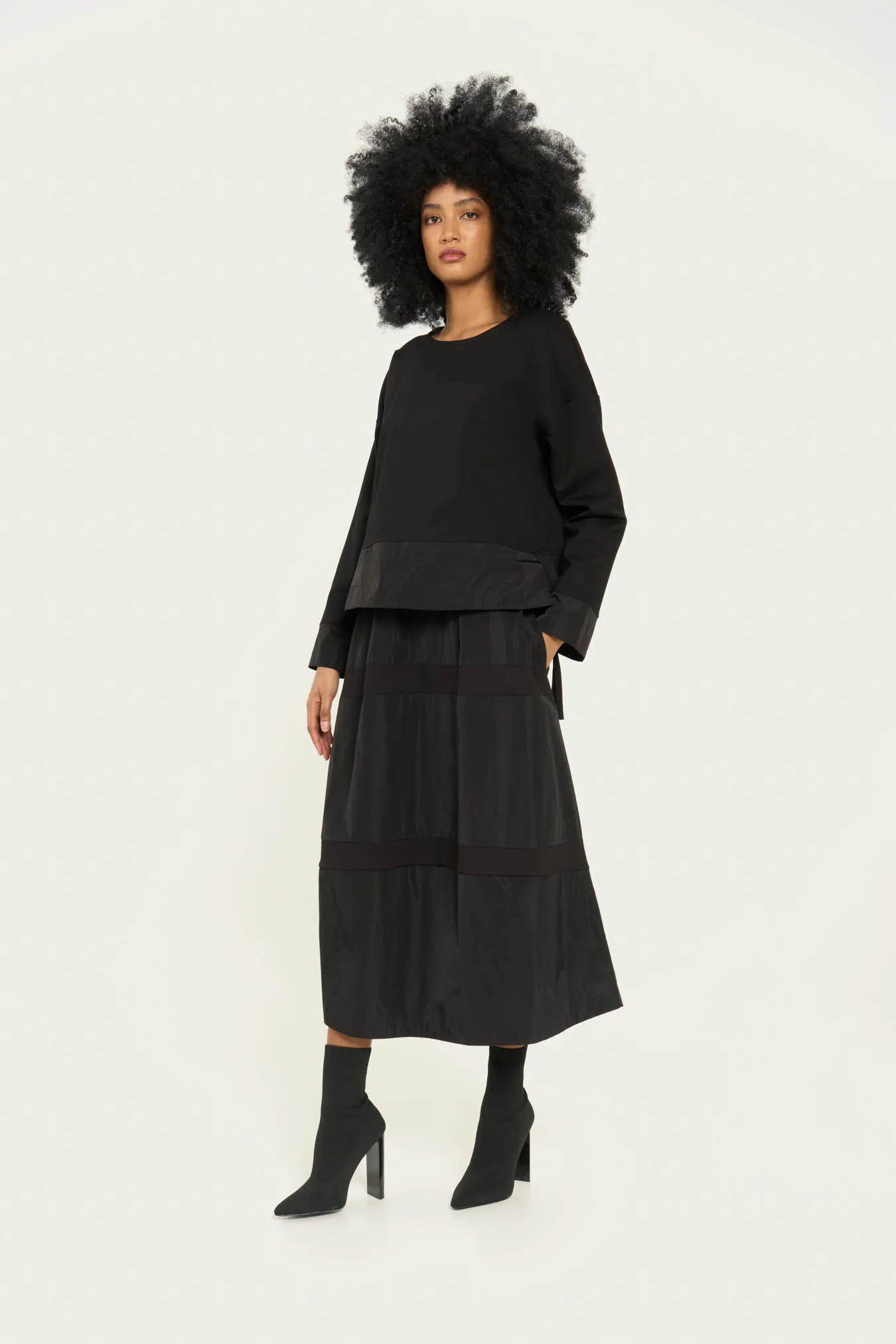 Vicario cinque Gonna midi a palloncino nera Gita