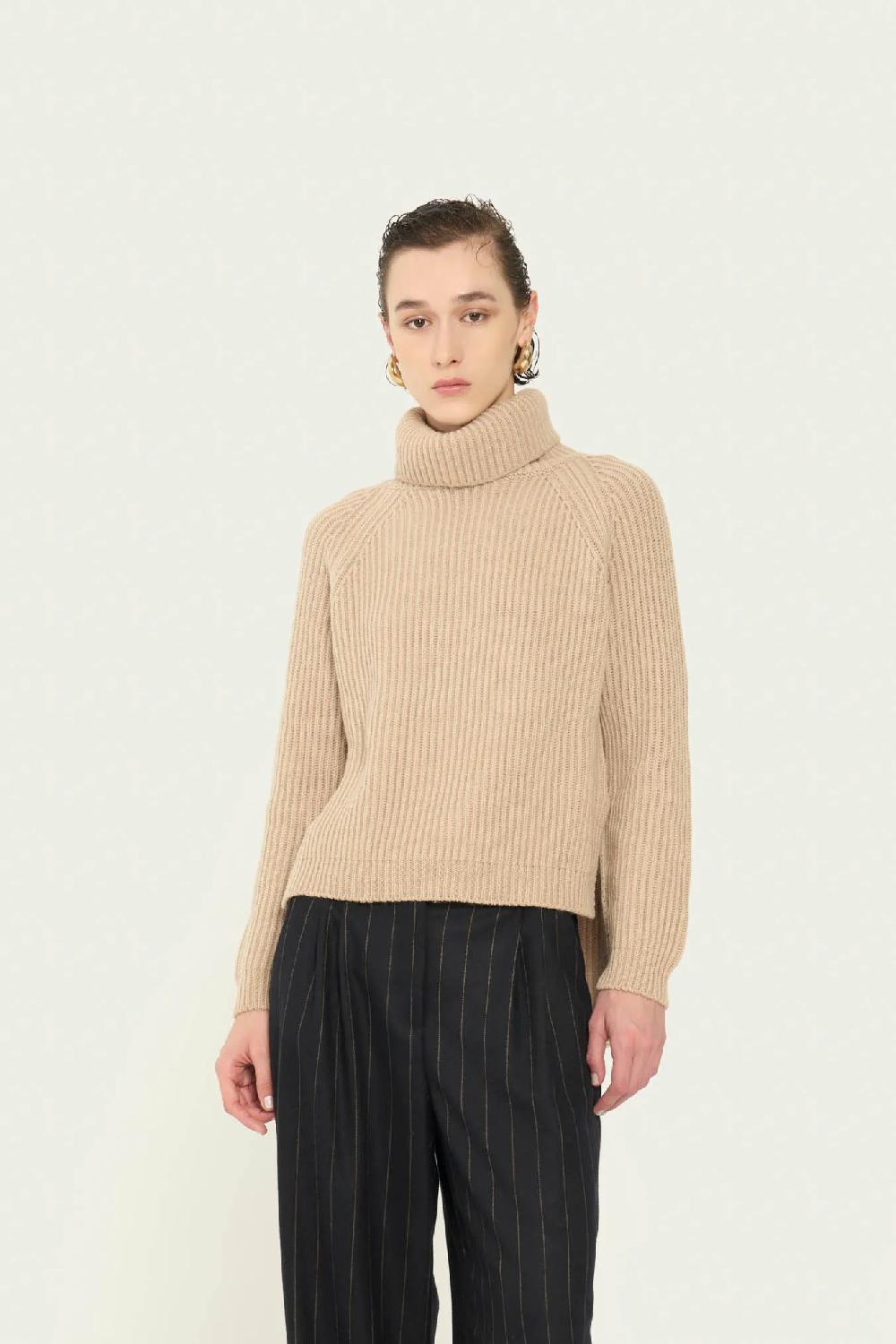 Vicario Cinque Maglia In Lana A Coste Mango