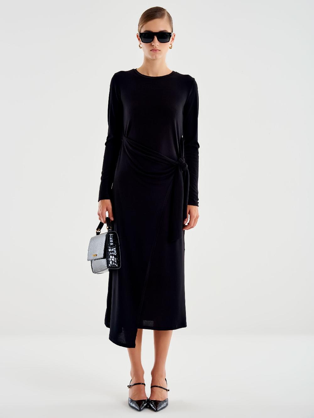 Vicolo Abito Asimmetrico Girocollo Nero