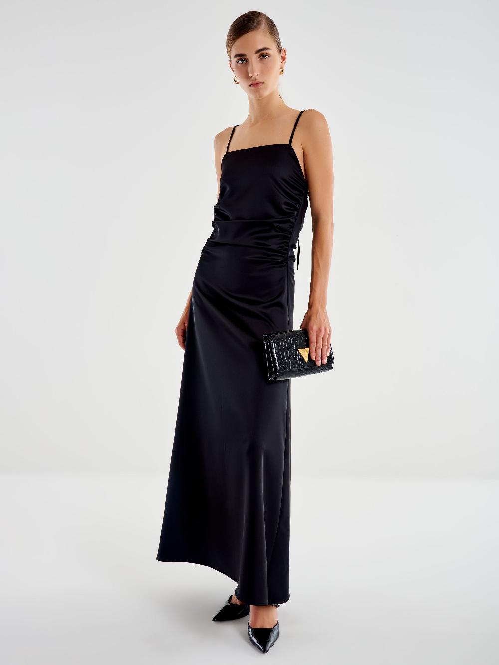 Vicolo Abito Lungo con Drappeggio Nero