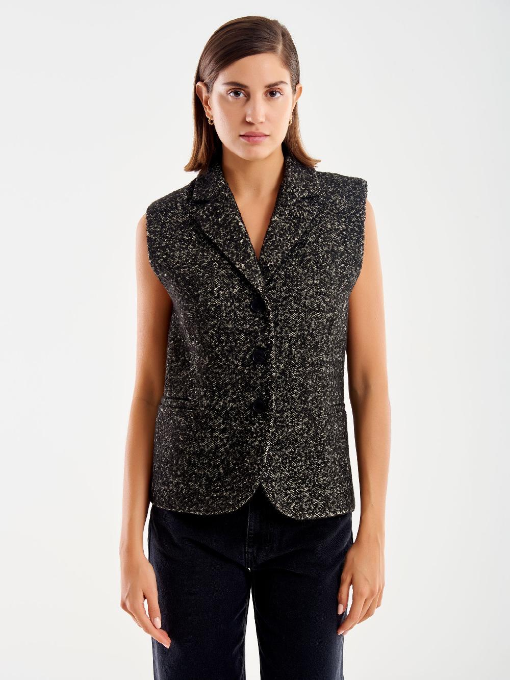 Vicolo Gilet Tre Bottoni – Vicolo