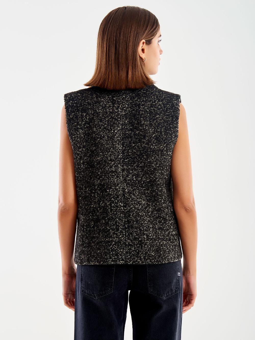 Vicolo Gilet Tre Bottoni – Vicolo