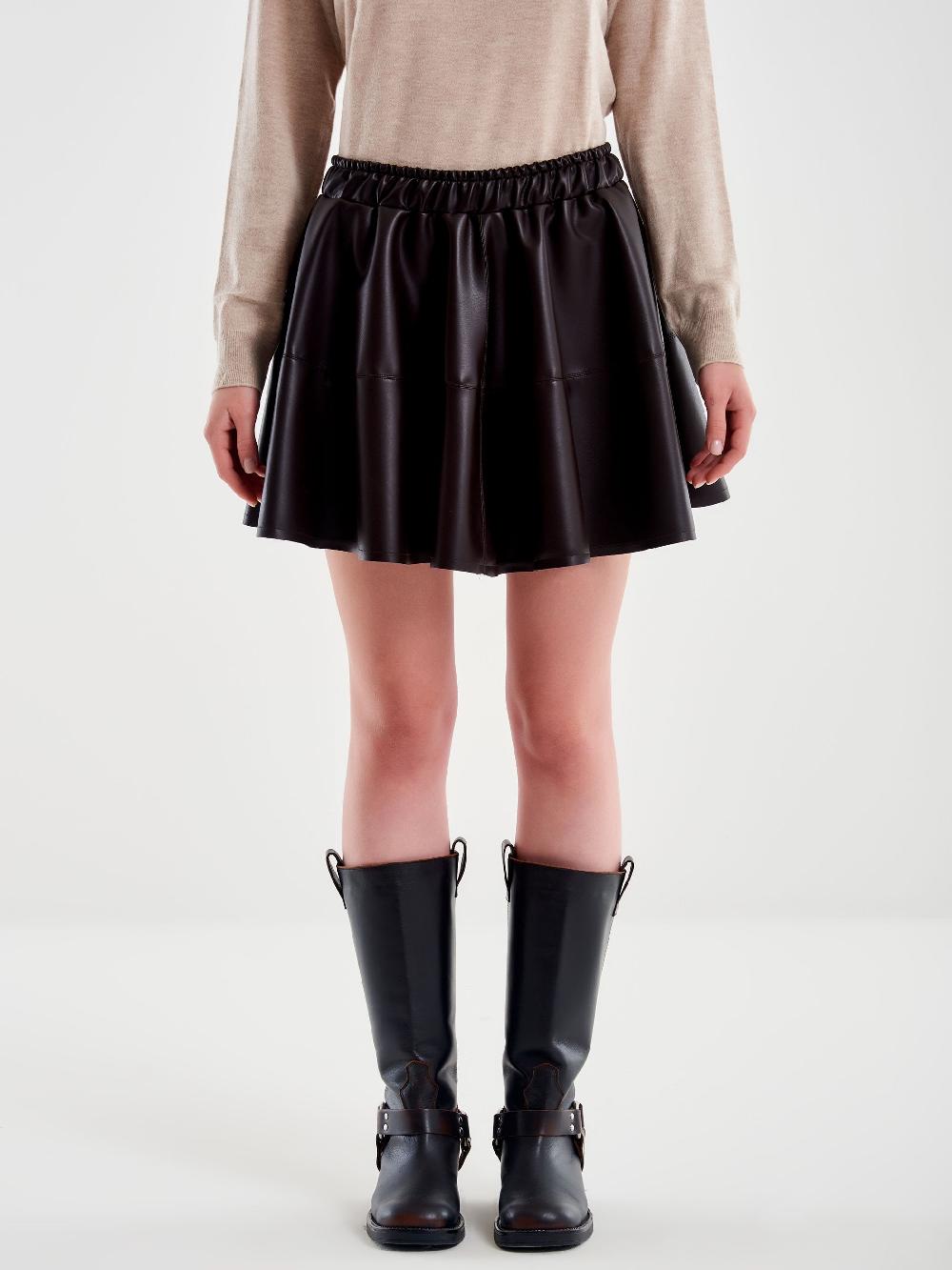 Vicolo Minigonna A Ruota In Ecopelle Moro