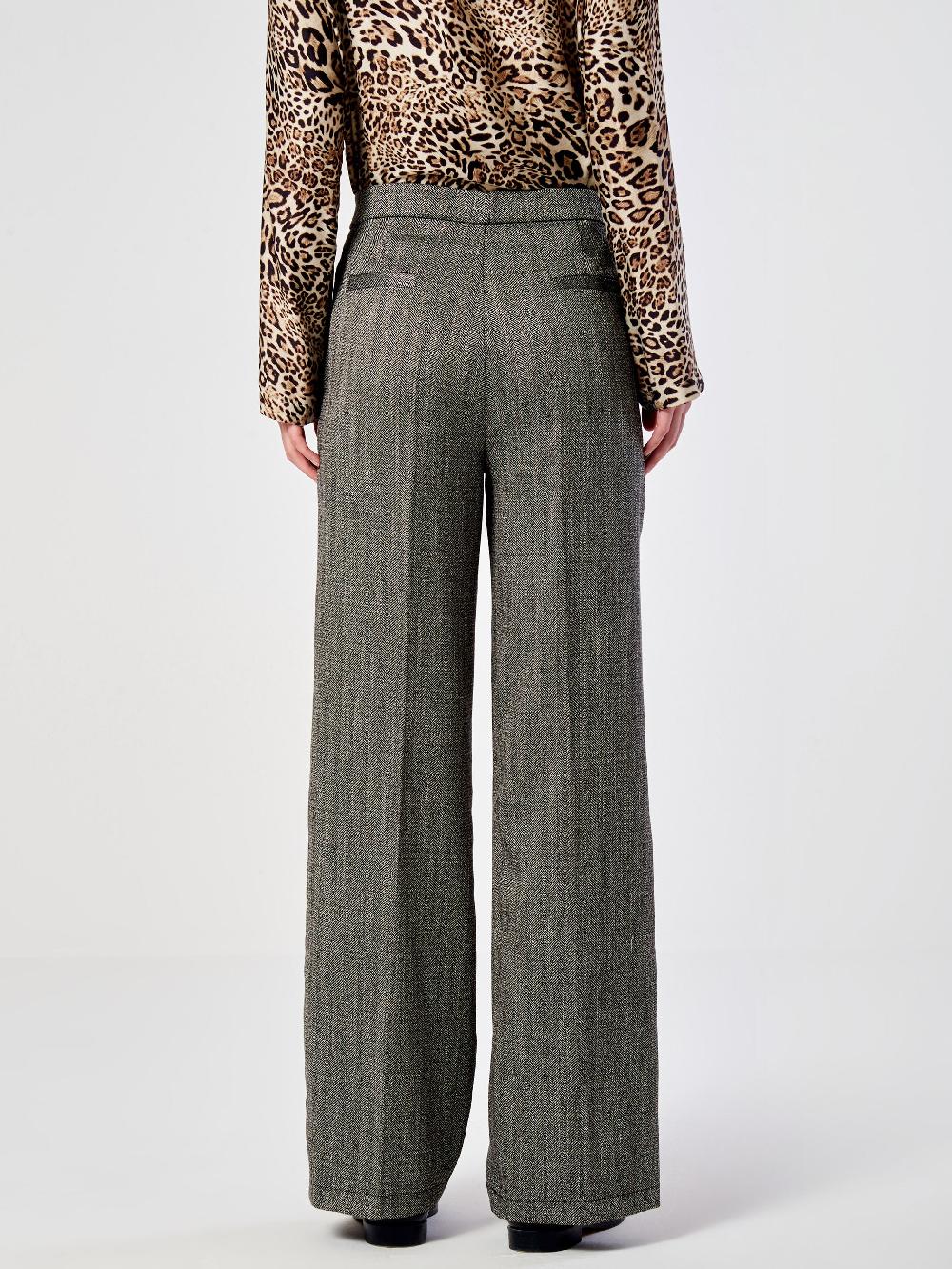 Vicolo Pantalone Palazzo Spinato Nero