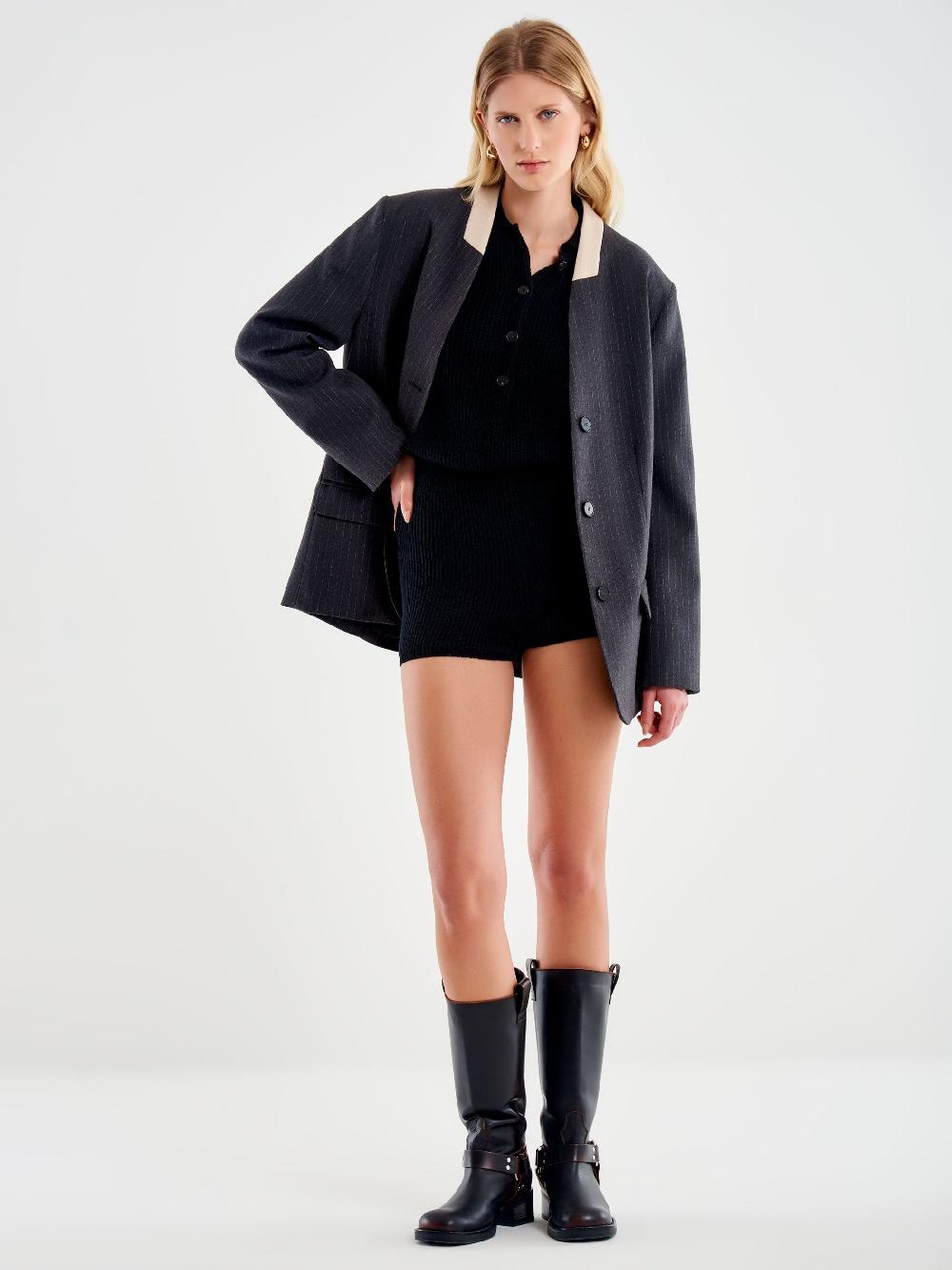 Vicolo Shorts in Maglia a Coste Nero