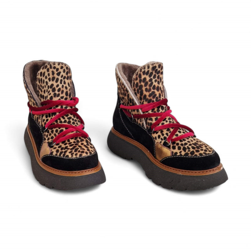 Viola Ricci Regina - tronchetto nero animalier - kombat