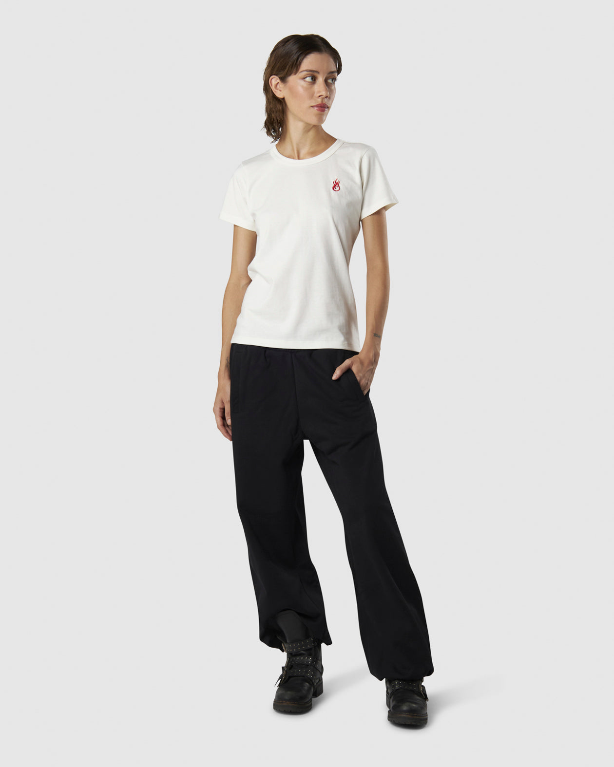 Vision Of Super WHITE T-SHIRT WITH EMBROIDERED FLAME LOGO ON FRONT AND PRINTED LOGO ON BACK