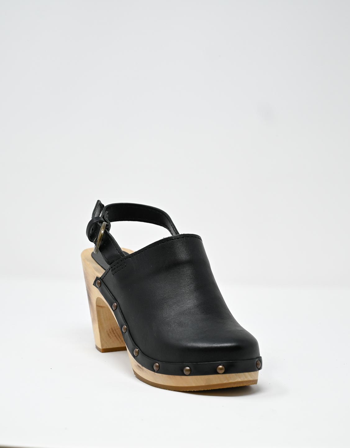 Wally Walker Zoccolo In Pelle Nero Olandflex By Astorflex