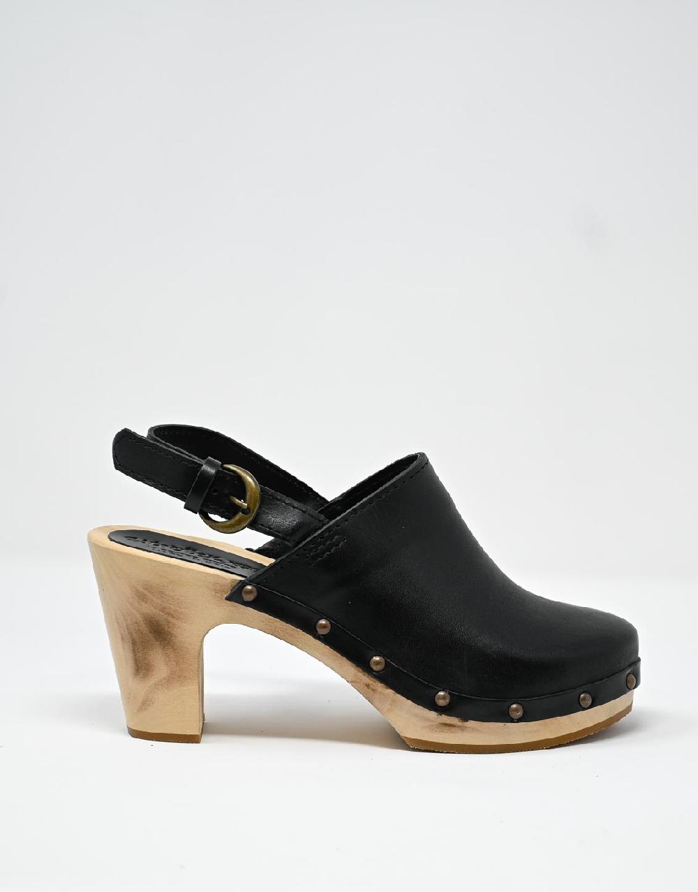 Wally Walker zoccolo in pelle nero Olandflex by astorflex Wally Walker zoccolo in pelle nero Olandflex by astorflex