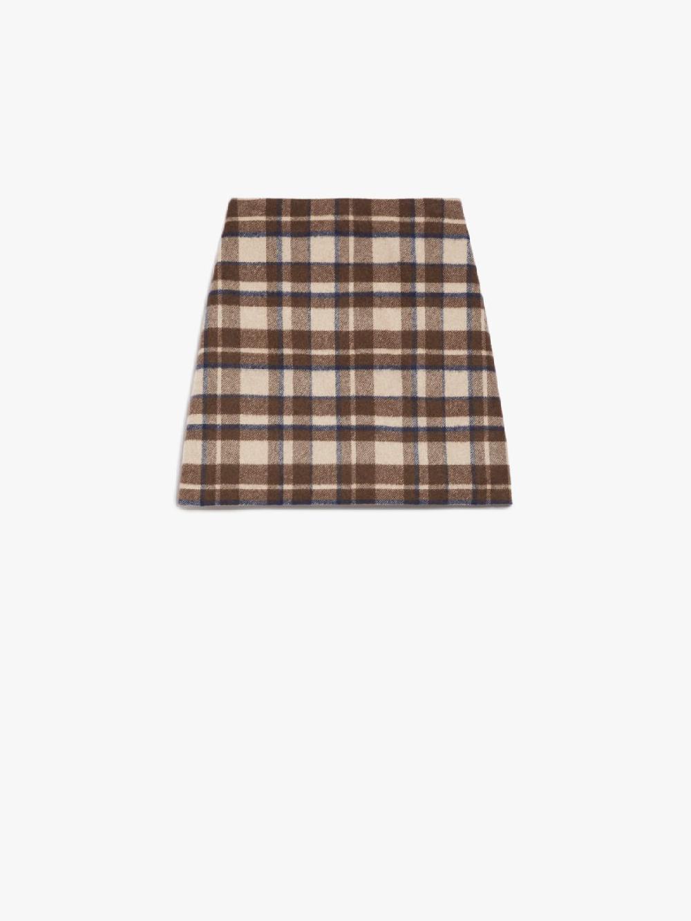 Weekend Gonna Corta In Lana Check