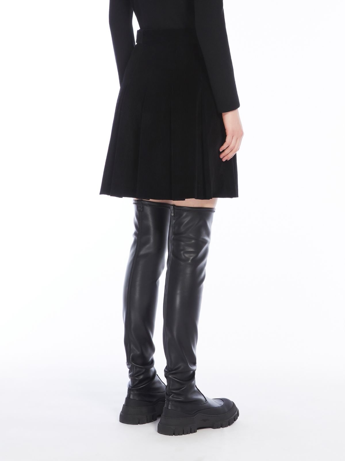 Weekend Minigonna A Pieghe In Velluto