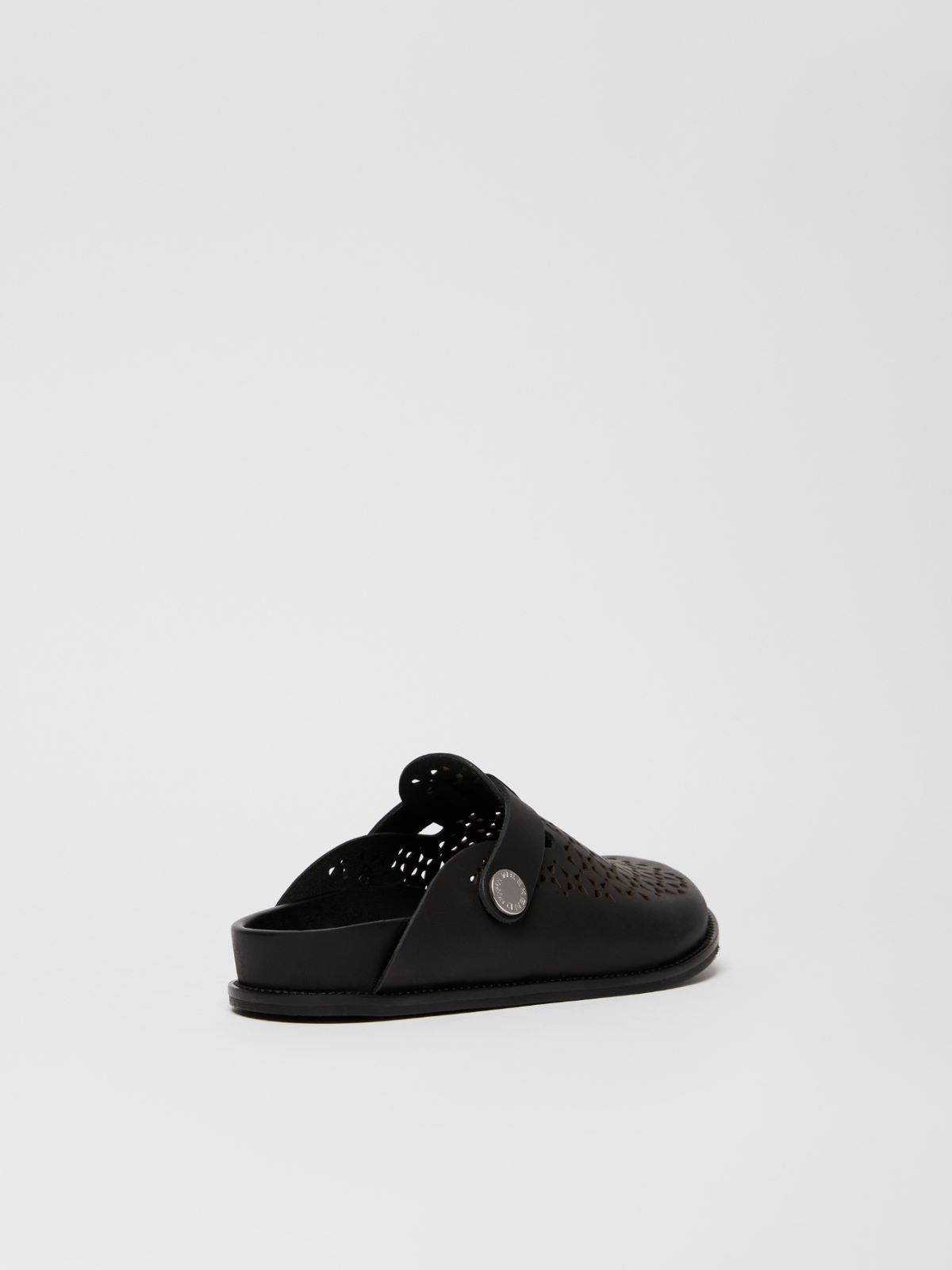 Weekend Sabot In Pelle Laserata