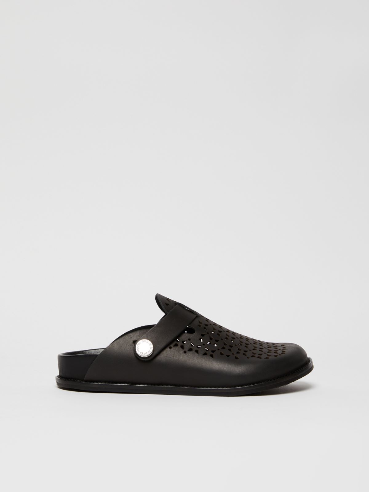 Weekend Sabot in pelle laserata