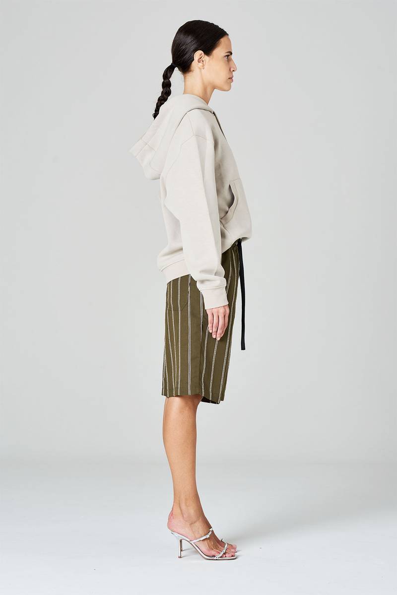 White Sand Bermuda Gamba Ampia In Tessuto Rigato Misto Viscosa