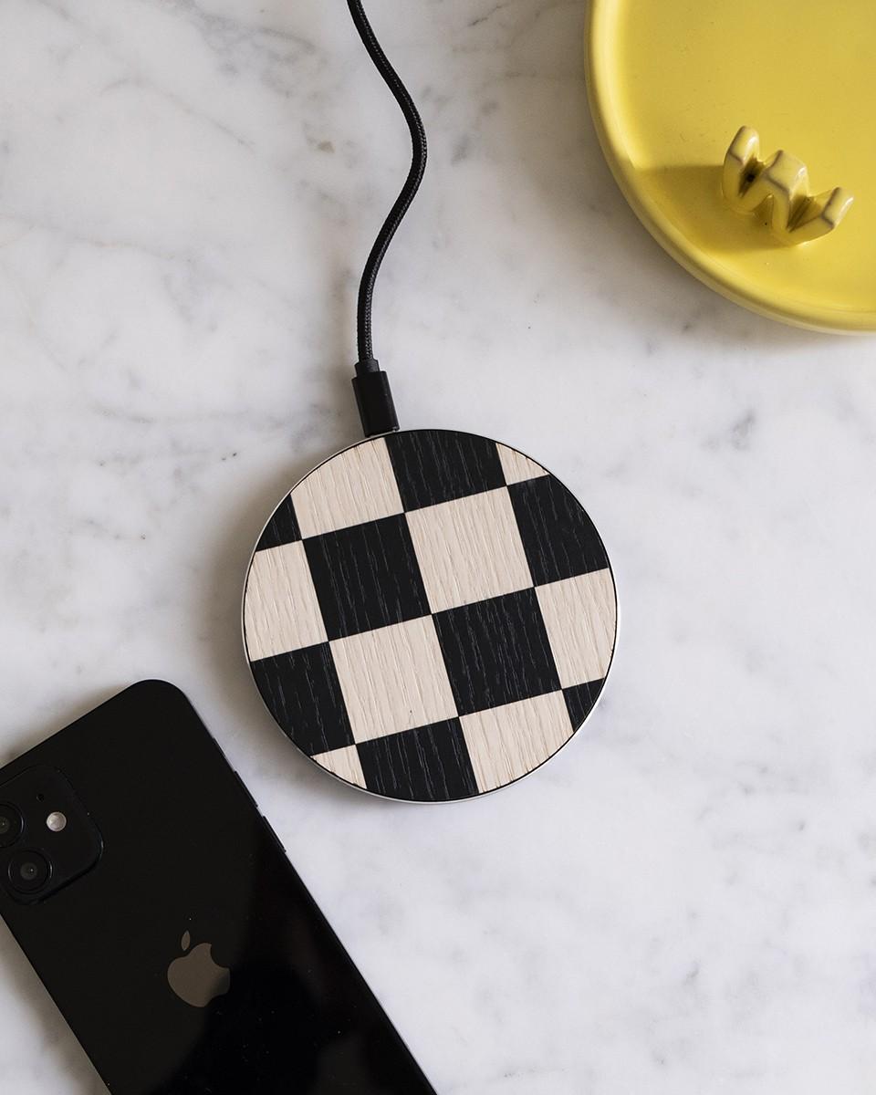 Wood'd Check Charger