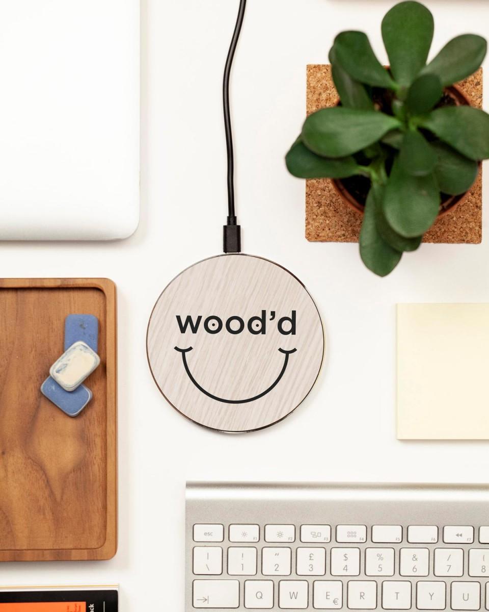 Wood'd Smile Charger