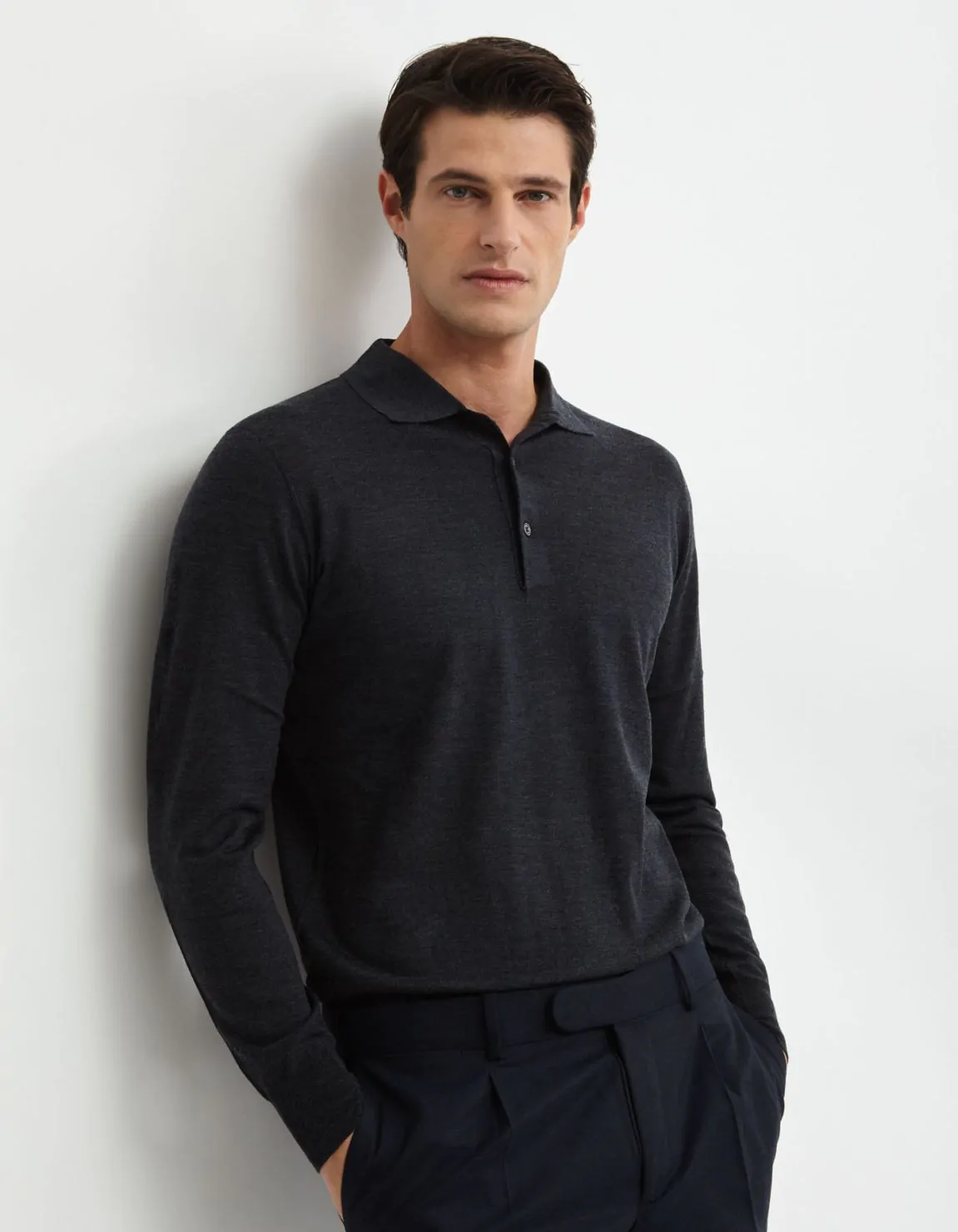 Xacus Maglia Grigio scuro Filato lana merino finezza 18