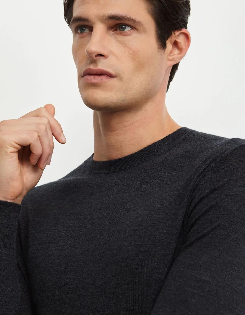 Xacus Maglia Grigio scuro Filato lana merino finezza 18