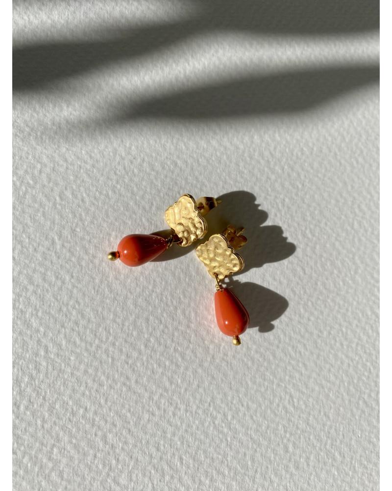 Y'am Capri Y'AM mini stud earrings with red coral paste