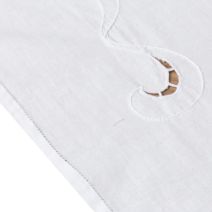 Zenoni & ColombiCentrotavola Ricamato A Mano In Cotone Made In Italy Variante Papillon