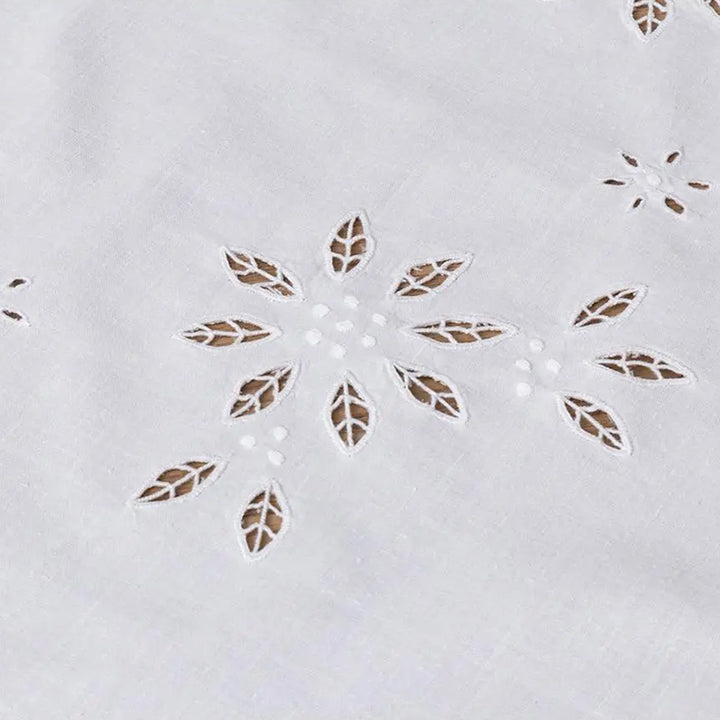 Zenoni & ColombiCentrotavola Ricamato A Mano In Puro Cotone Made In Italy Variante Lorenzo