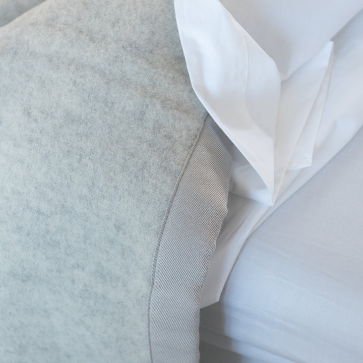 Zenoni & ColombiCoperta In Pura Lana Vergine Lambswool Certificata Woolmark Grigio