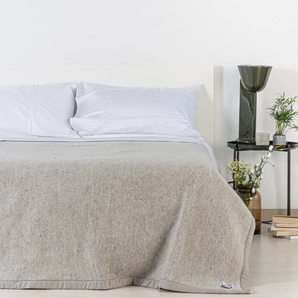 Zenoni & ColombiCoperta in pura lana vergine Lambswool certificata Woolmark Grigio