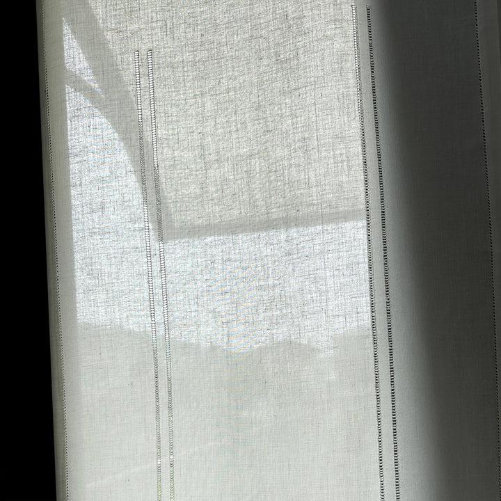 Zenoni & ColombiCoppia Di Tende Ricamate A Mano In Misto Lino Made In Italy Variante Alice