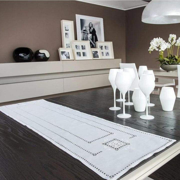 Zenoni & ColombiRunner Ricamato A Mano In Puro Lino Made In Italy Donatello