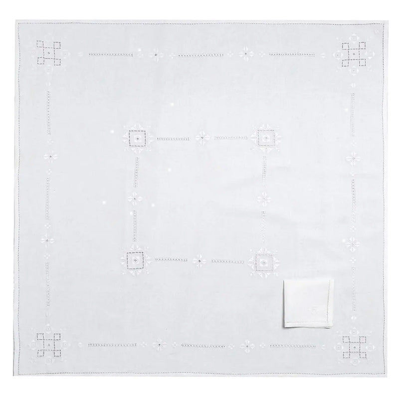 Zenoni & ColombiTovaglia da the + 4 tovaglioli ricamati 100% Cotone variante Punto antico italiano