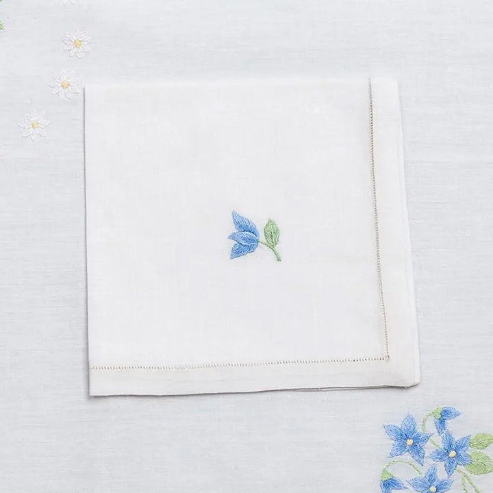 Zenoni & ColombiTovaglia Da The + 4 Tovaglioli Ricamati 100% Cotone Variante Enrica