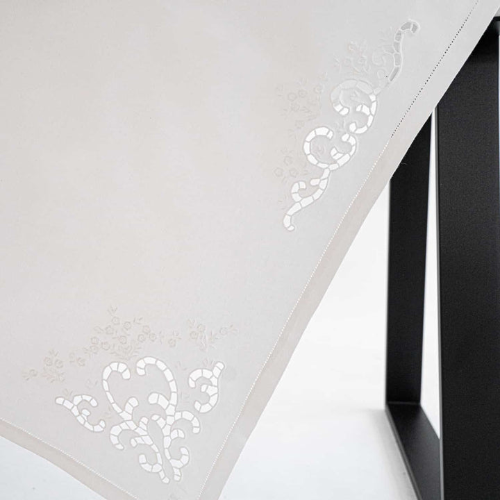 Zenoni & ColombiTovaglia Ricamata Beatrice