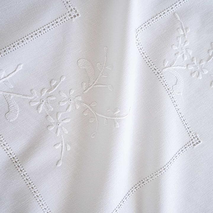 Zenoni & ColombiTovaglia Ricamata Francesca