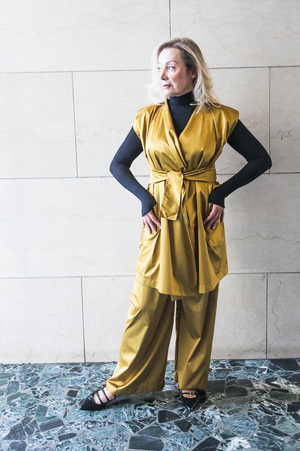 Zerobarracento Adjustable Vest with Belt - Black/Olive/Ocra Newlife