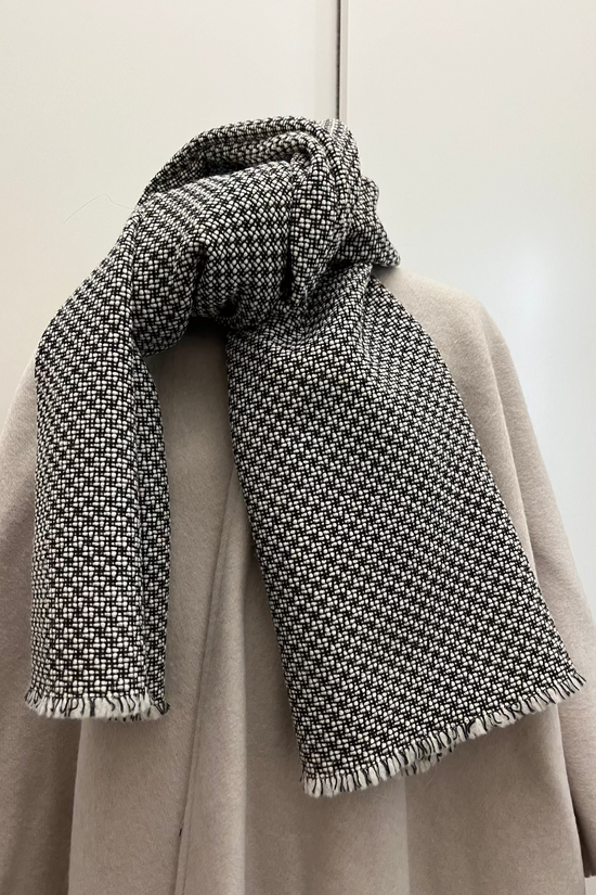 Zerobarracento Sustainable Scarf - The Perfect Christmas Gift