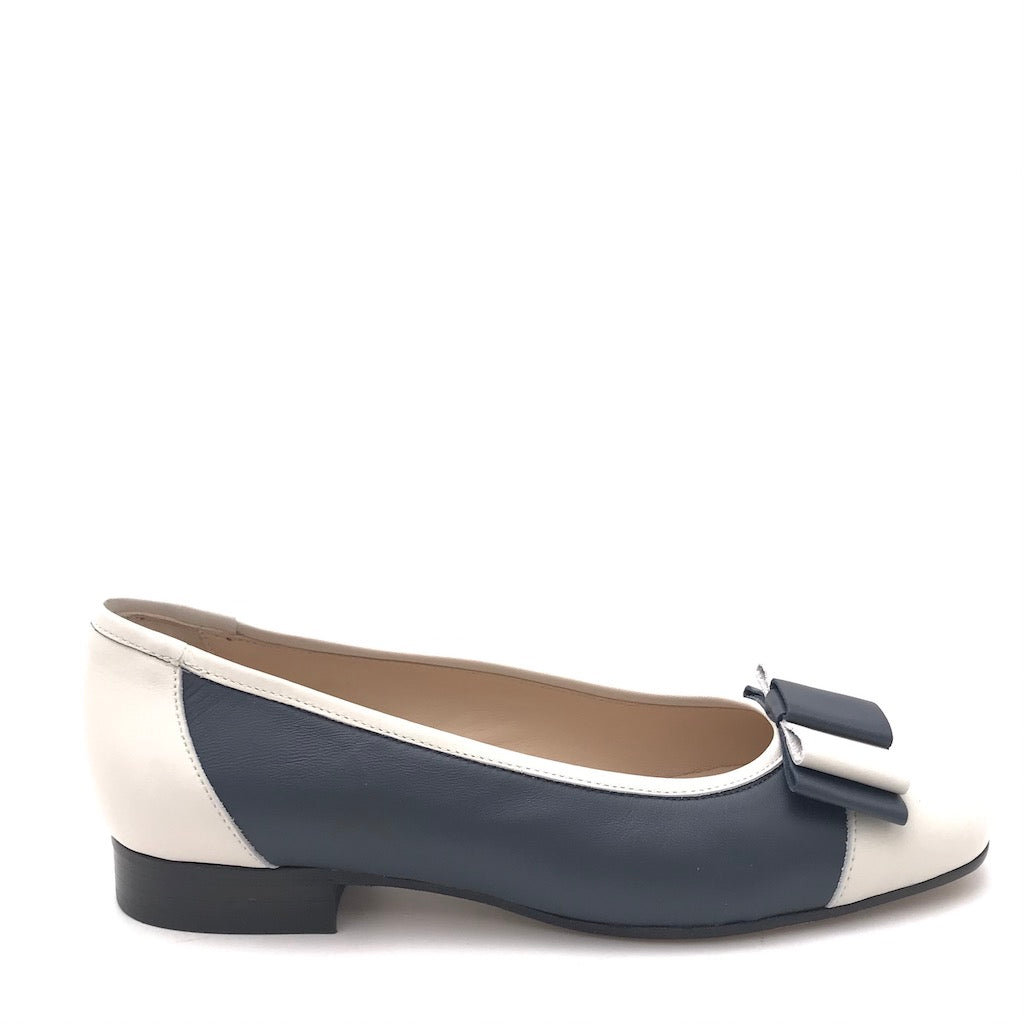 Zulian Calzature Ballerina in pelle blu-panna