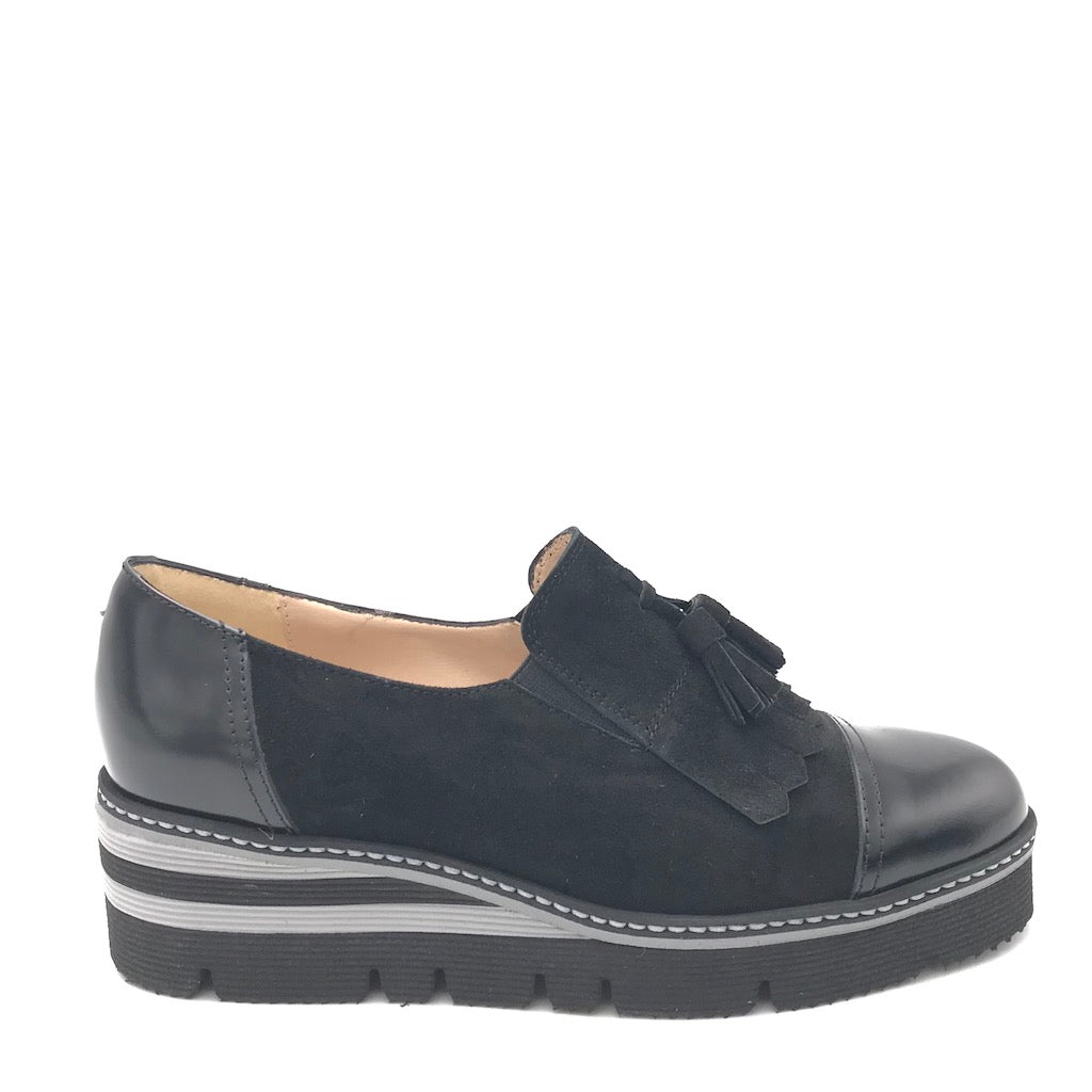 Zulian Calzature Scarpa accollata nera