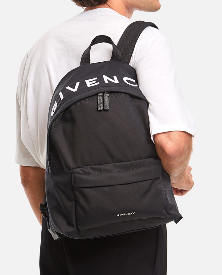 Givenchy ZAINO ESSENTIAL U