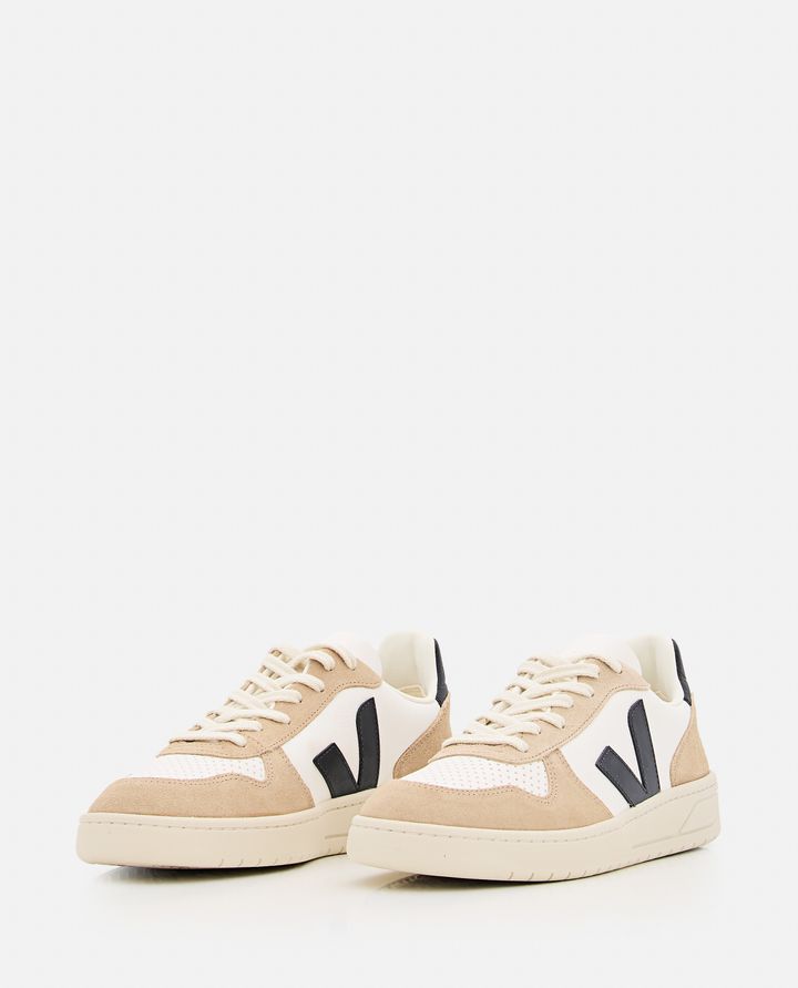 Veja V 10 SNEAKERS