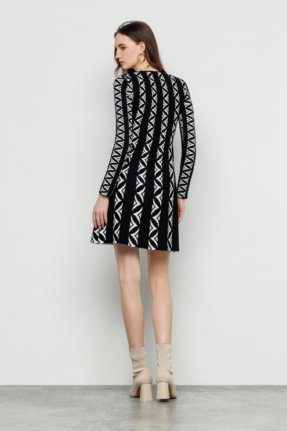 Akep ABITO CORTO AKEP CON GONNA A RUOTA IN JACQUARD