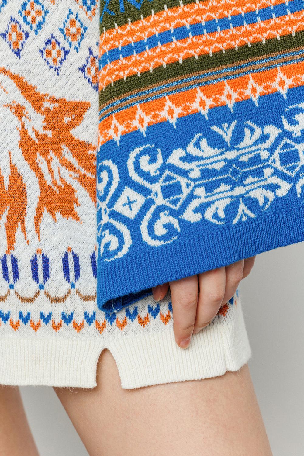 Akep ABITO CORTO AKEP IN TESSUTO JACQUARD CON SCOLLO A V