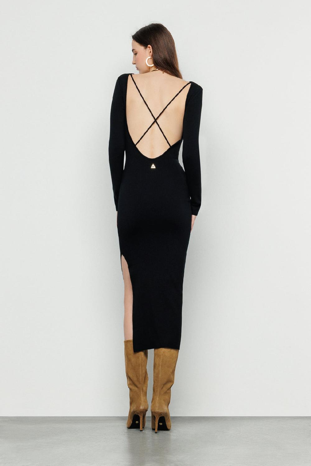 Akep ABITO LUNGO AKEP CON SPACCO LATERALE E SCOLLATURA SUL RETRO