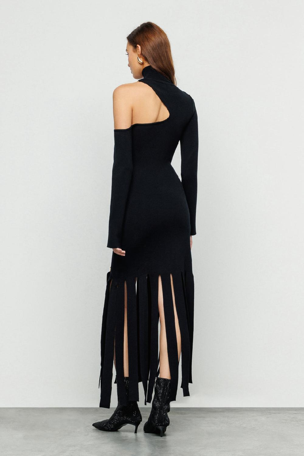 Akep ABITO LUNGO AKEP CUT OUT SULLA SPALLA CON FRANGE