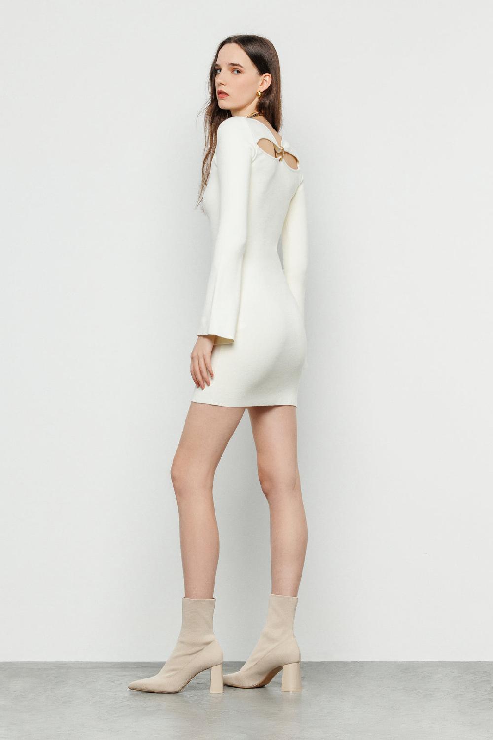 Akep ABITO CORTO AKEP CUT OUT CON RING SUL RETRO