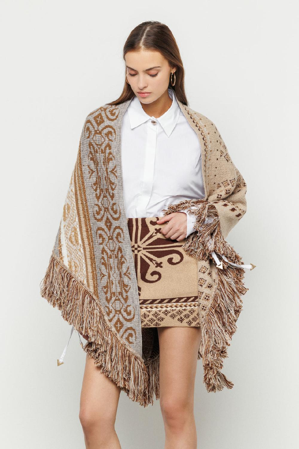 Akep MANTELLA AKEP IN LANA MERINOS CON FRANGE