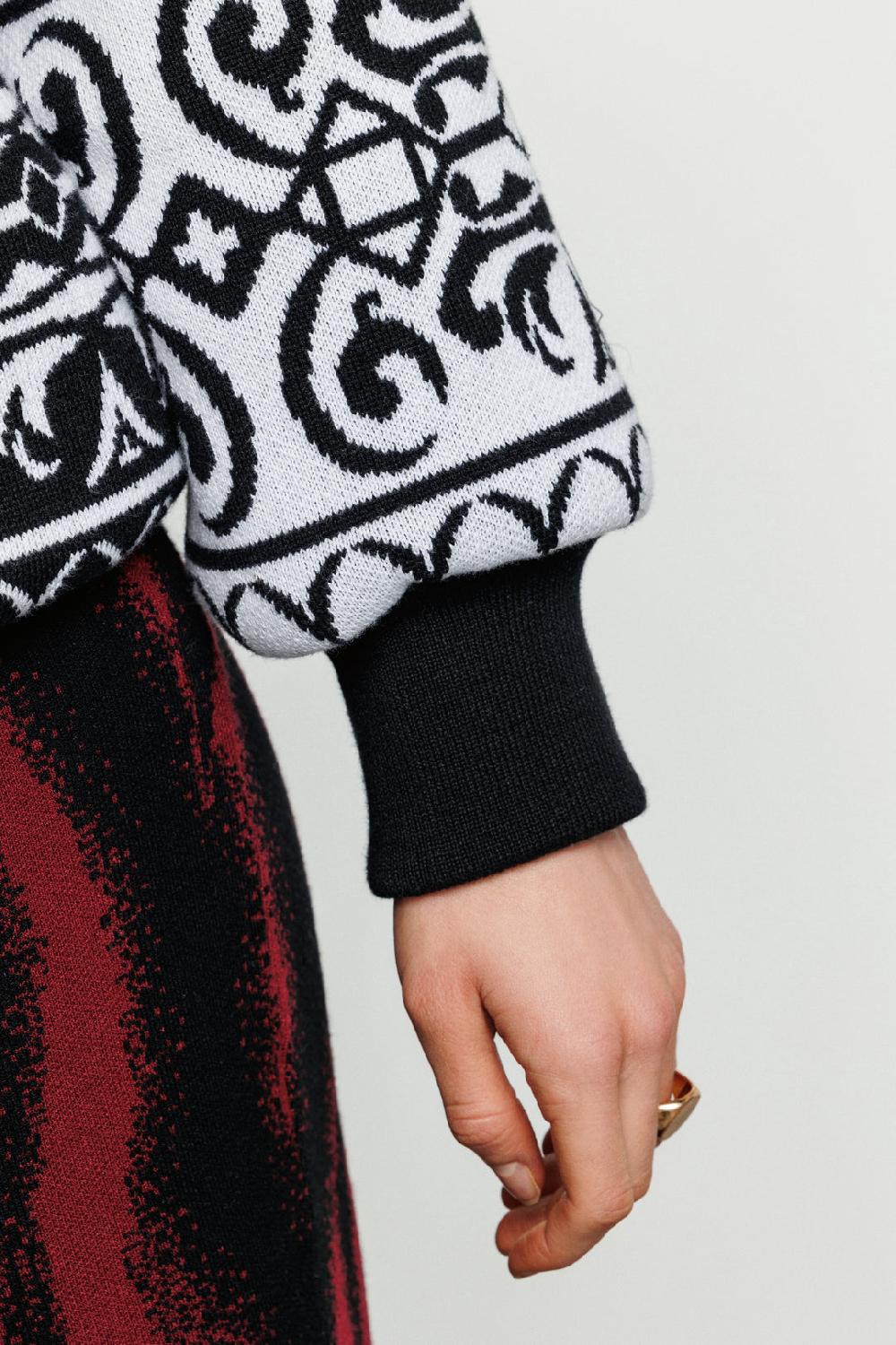 Akep BOMBER PIUMINO AKEP CON INSERTO JACQUARD SUL FONDO