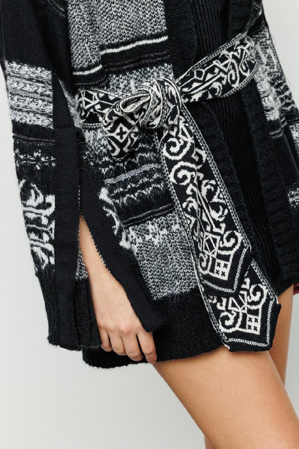 Akep CARDIGAN AKEP MANICHE CON SPACCHI E FUSCIACCA IN VITA