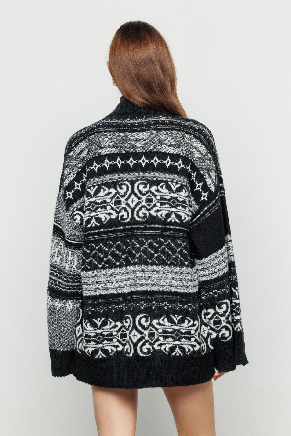 Akep CARDIGAN AKEP MANICHE CON SPACCHI E FUSCIACCA IN VITA